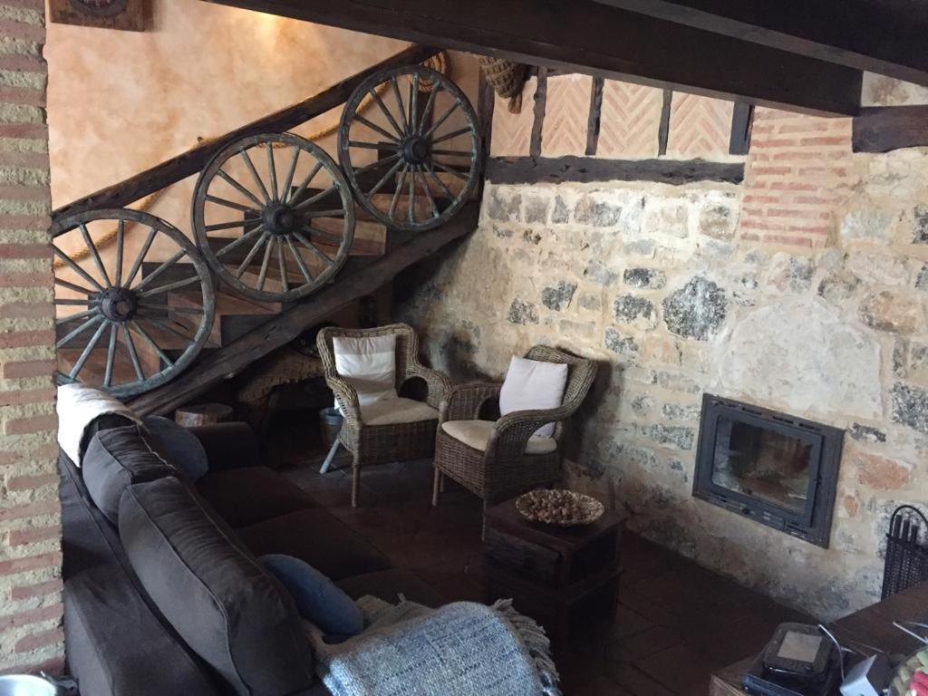 Casa Rural La Charolesa Aguilera Εξωτερικό φωτογραφία